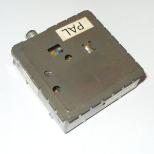 RF TV Modulator for breadbin C64 - PAL *Salvaged*