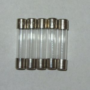 1.5A 32mm Internal fuses for Commodore 64 x 5 *salvaged*